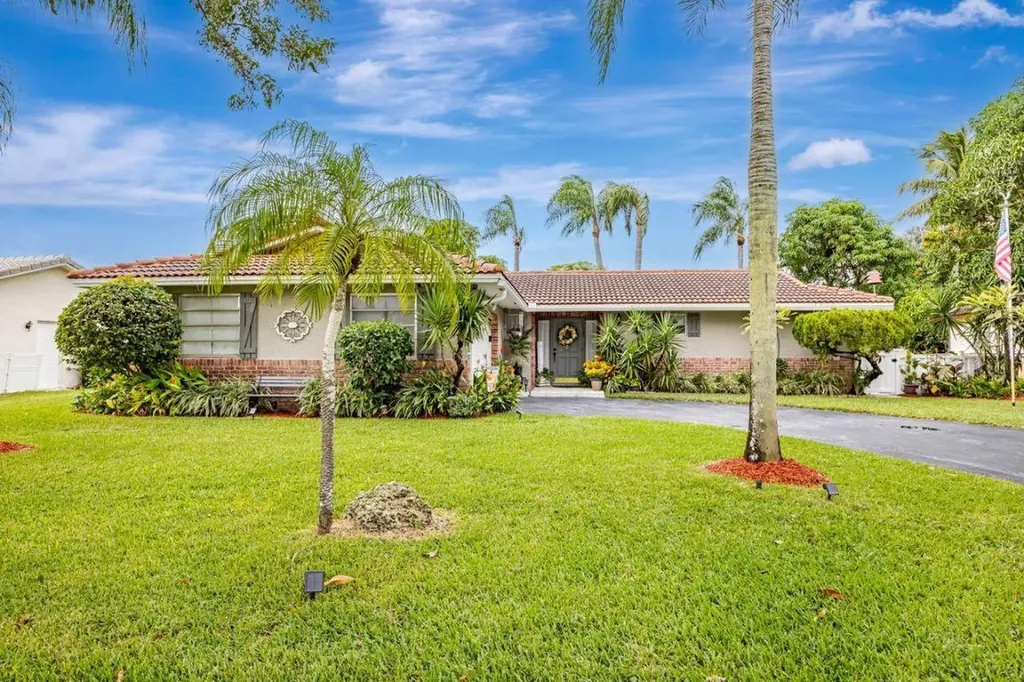 11261 NW 41st Court Coral Springs FL 33065