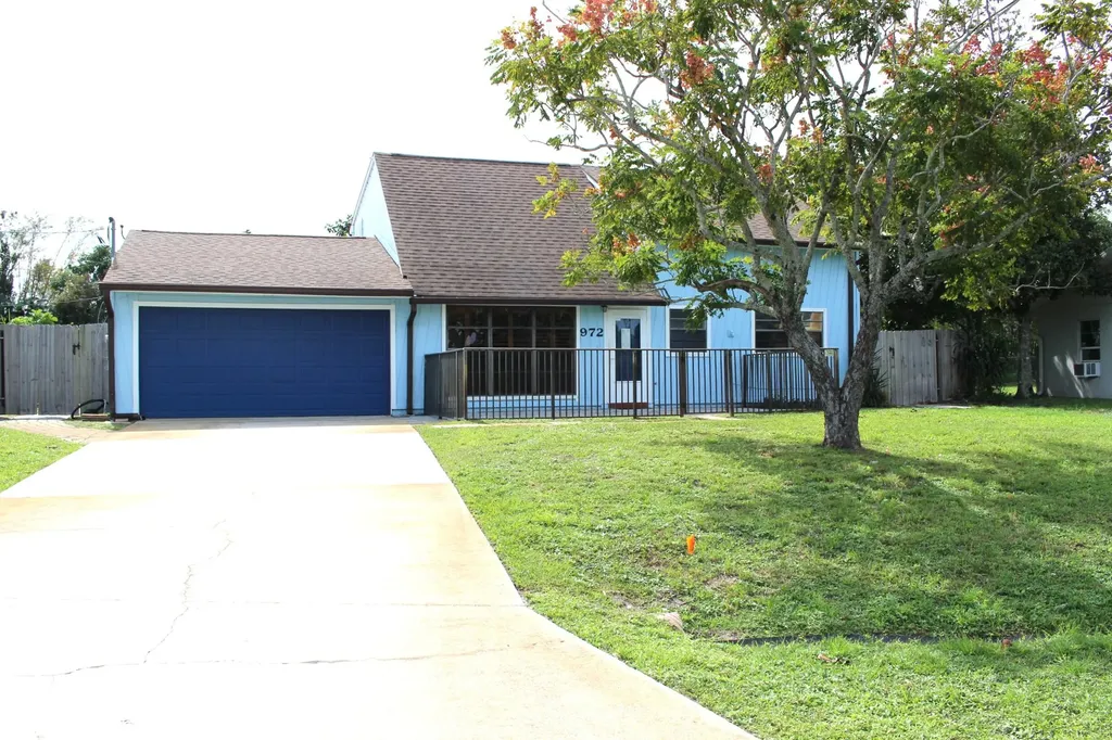 972 SE Damask Avenue Port St Lucie FL 34983