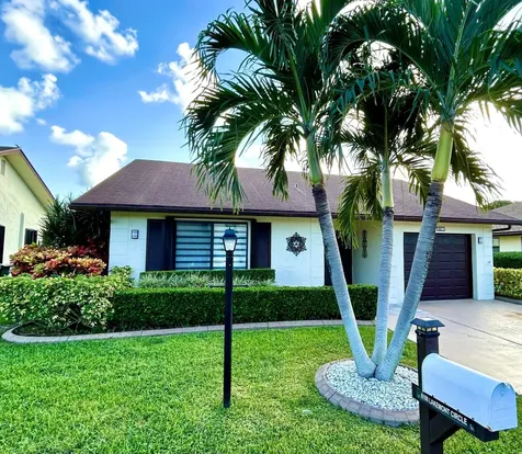 6100 Lakemont Circle Greenacres FL 33463