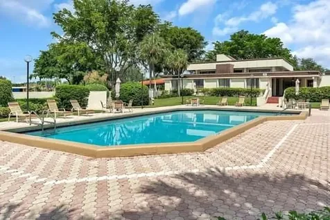 6100 Lakemont Circle Greenacres FL 33463