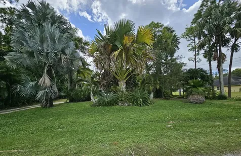 16318 E Brighton Drive Loxahatchee FL 33470