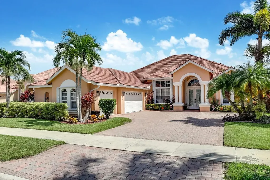 780 SW Marsh Harbor Bay Port St Lucie FL 34986