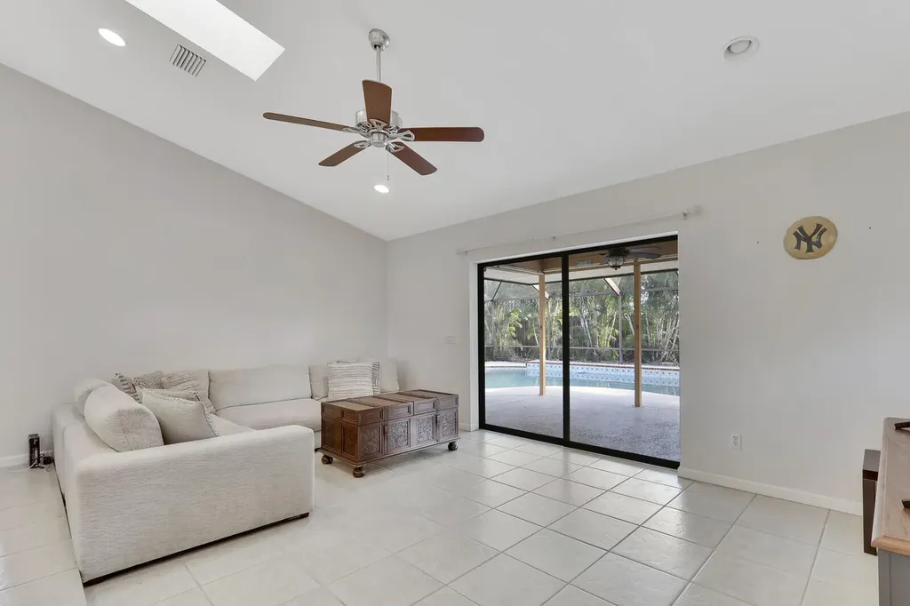 1991 SE Aires Lane Port St Lucie FL 34984