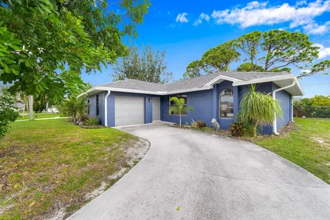 2025 SW Trenton Lane Port St Lucie FL 34984