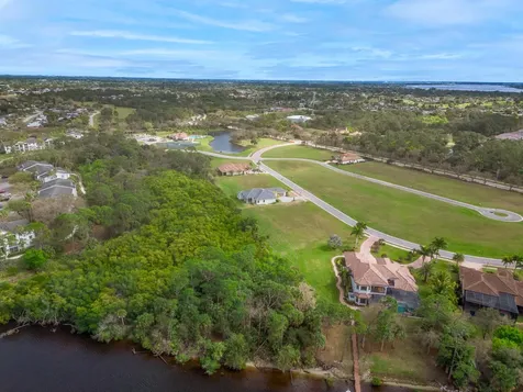 138 SE Via Lago Garda Port St Lucie FL 34952