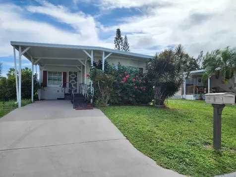 8 Del Sol Port St Lucie FL 34952