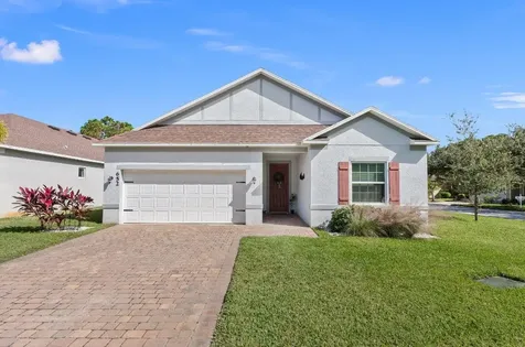 652 NE Moss Rose Place Port St Lucie FL 34983