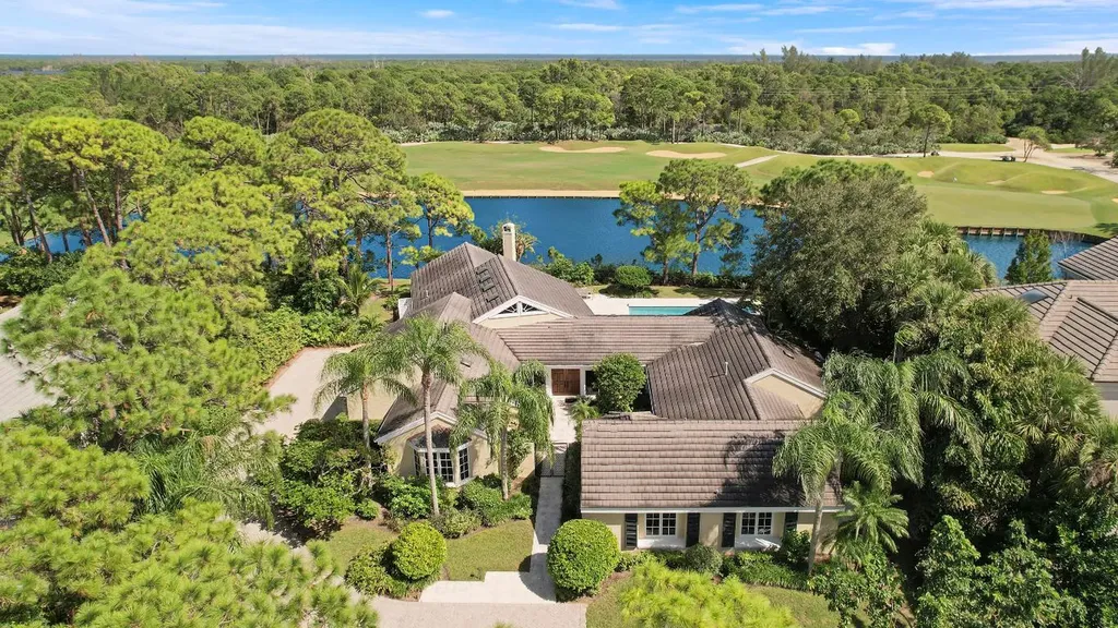 7315 SE Golfhouse Drive Hobe Sound FL 33455