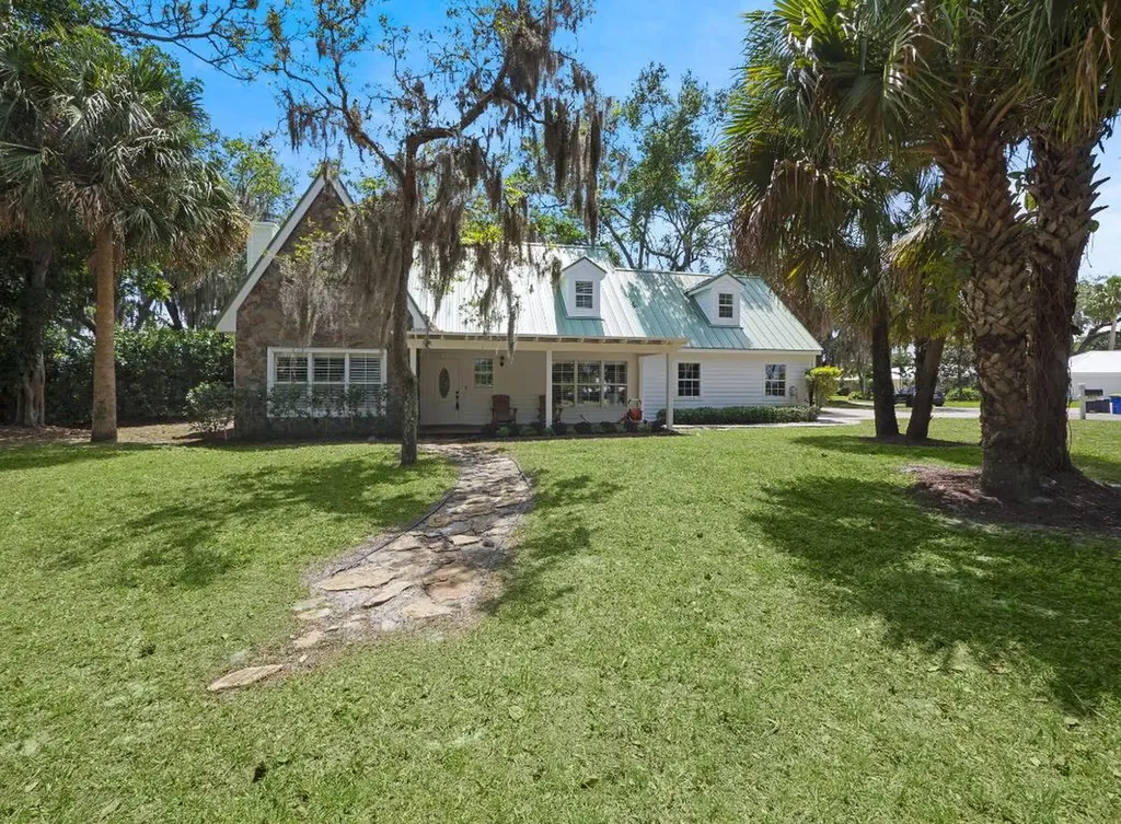 865 SW Magnolia Bluff Drive Palm City FL 34990