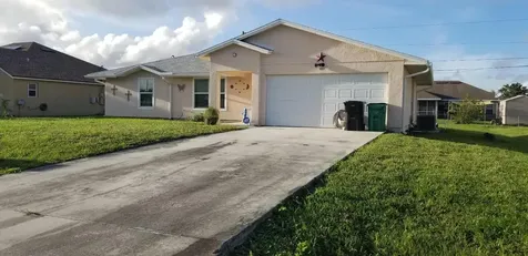 481 SW Baoy Avenue Port St Lucie FL 34953