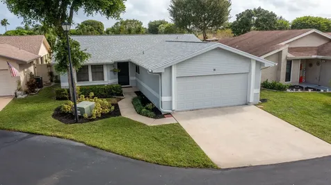 14 Grange Place Boynton Beach FL 33426