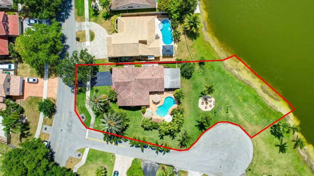 6115 Hawkes Bluff Avenue Davie FL 33331
