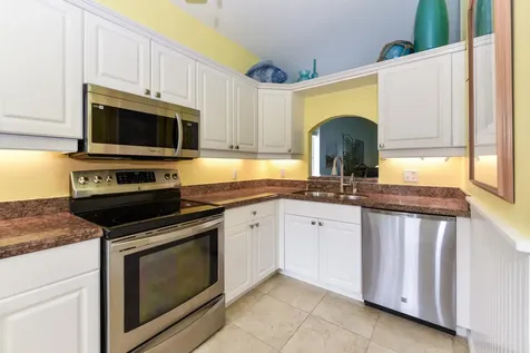 10643 SE Rosemarie Court Hobe Sound FL 33455