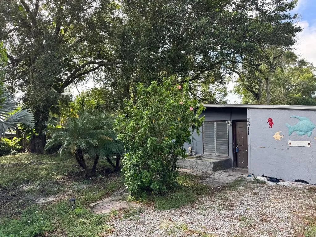 2511 Kerr Street Fort Pierce FL 34947