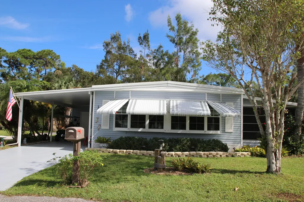 32 Montilla Way Port St Lucie FL 34952