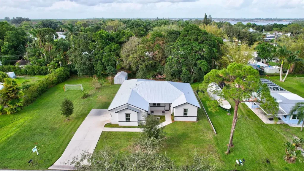 895 SW 34th Terrace Palm City FL 34990