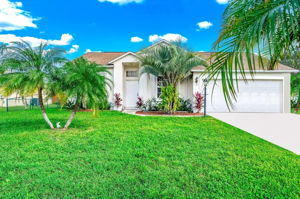 715 NW Cabot Street Port St Lucie FL 34983