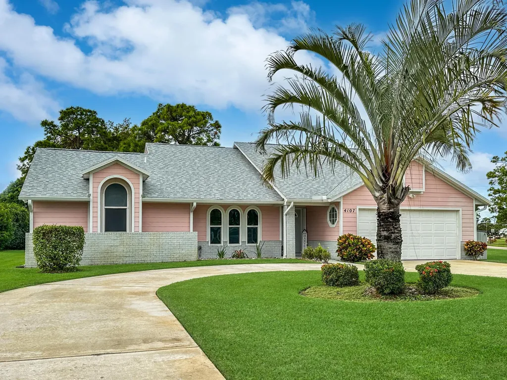4107 Smokey Pines Court Fort Pierce FL 34951