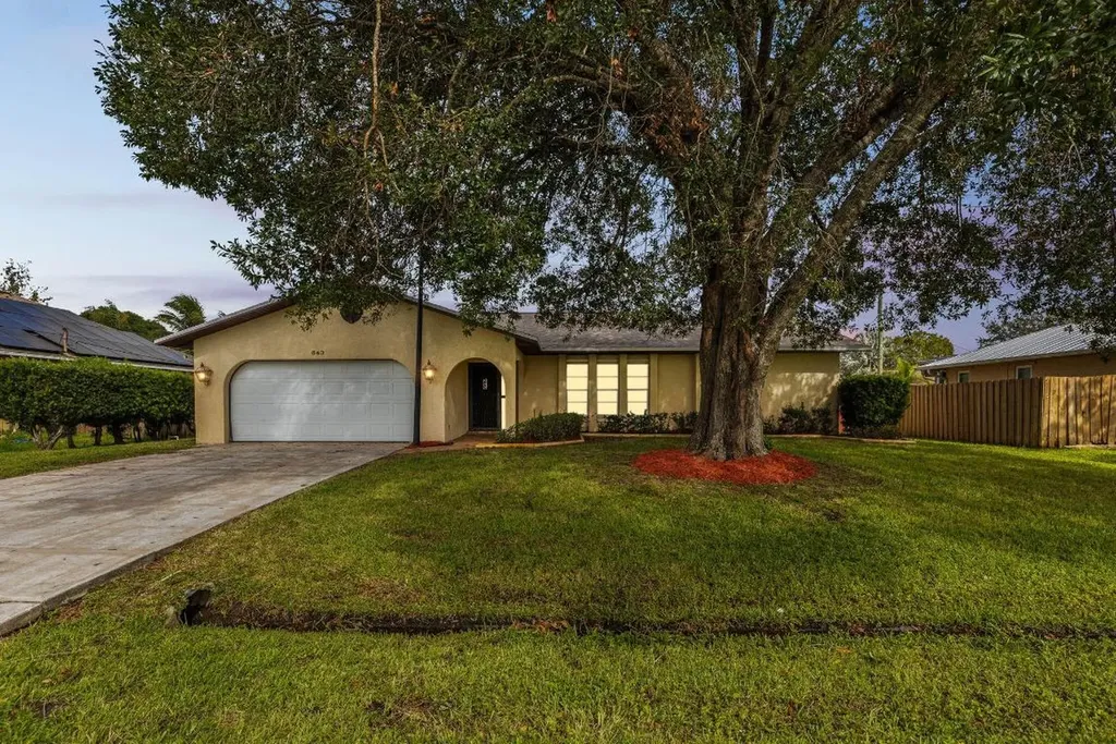 643 SE Preston Lane Port St Lucie FL 34983