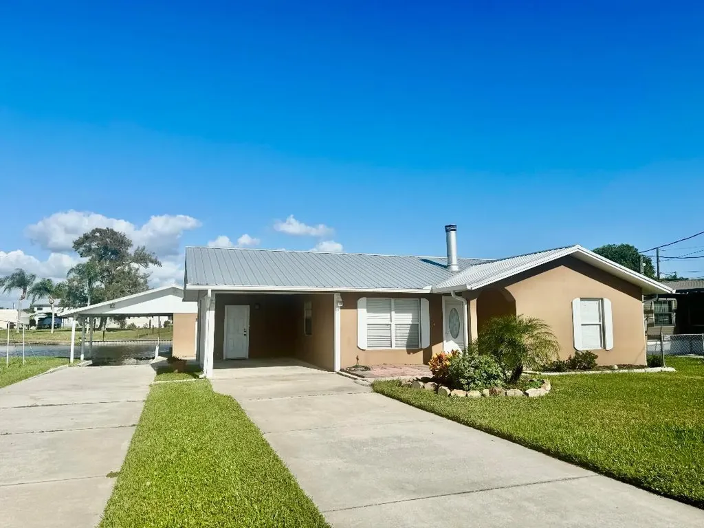 1417 Chobee Street Okeechobee FL 34974