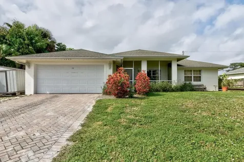 1295 12th Avenue SW Vero Beach FL 32962