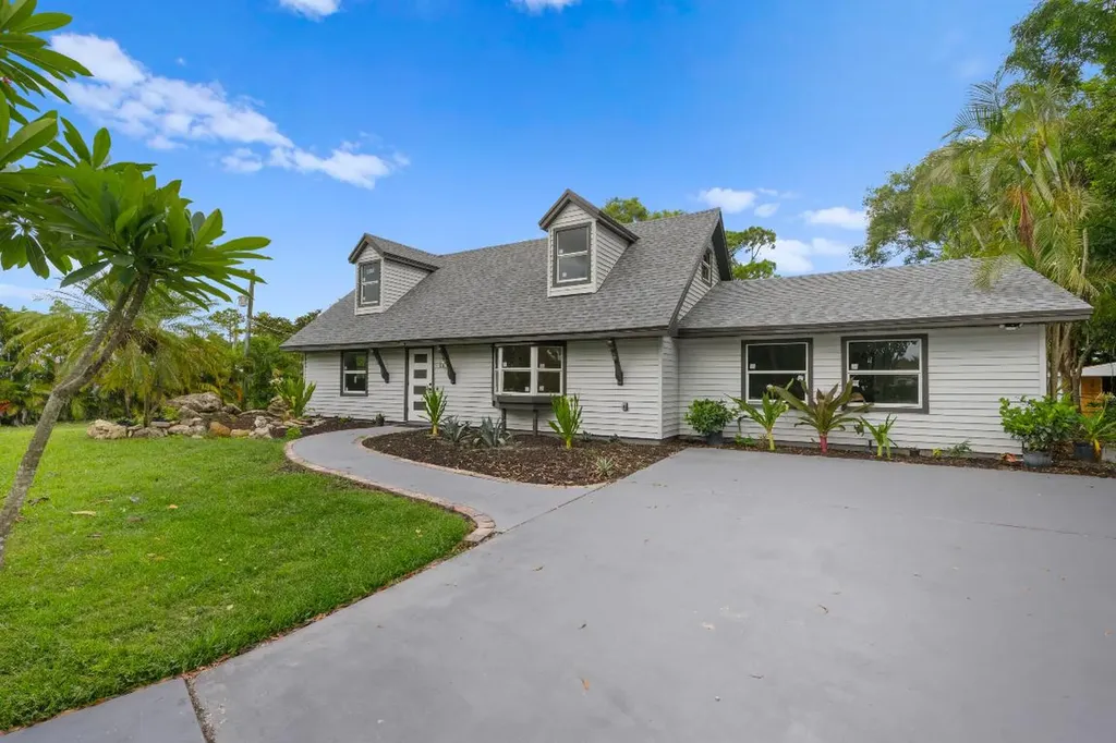 11953 40th Street N West Palm Beach FL 33411