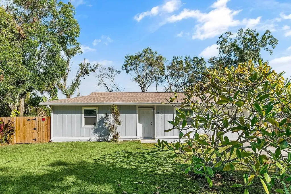 7906 Miramar Avenue Fort Pierce FL 34951