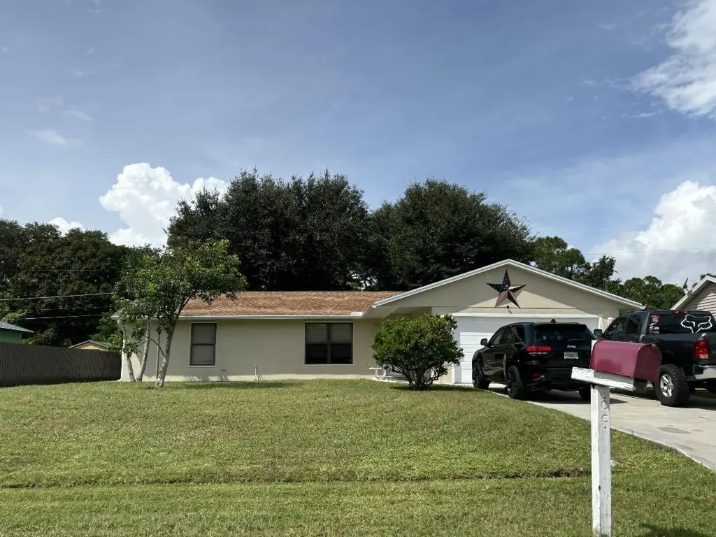2238 SE Rich Street Port St Lucie FL 34984