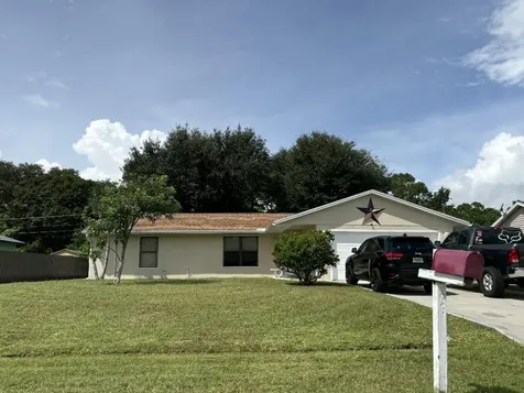2238 SE Rich Street Port St Lucie FL 34984