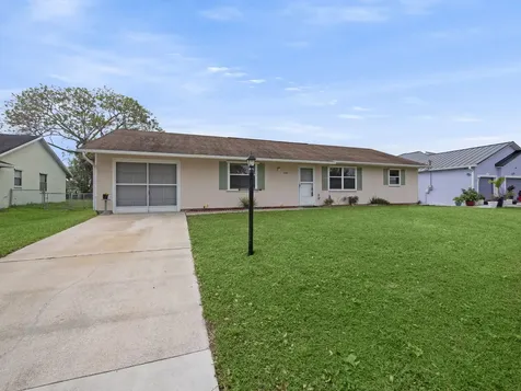 464 SW Dolores Avenue Port St Lucie FL 34983