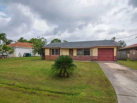 557 SW Duval Avenue Port St Lucie FL 34983
