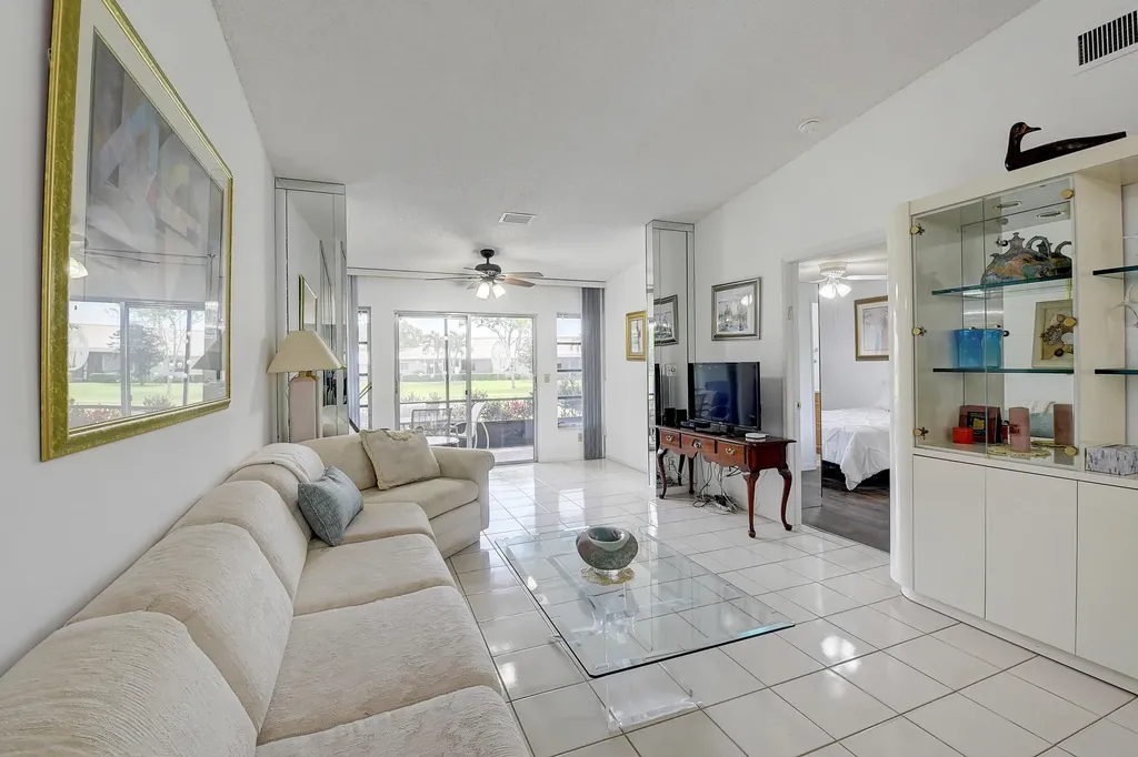 18756 Schooner Drive Boca Raton FL 33496