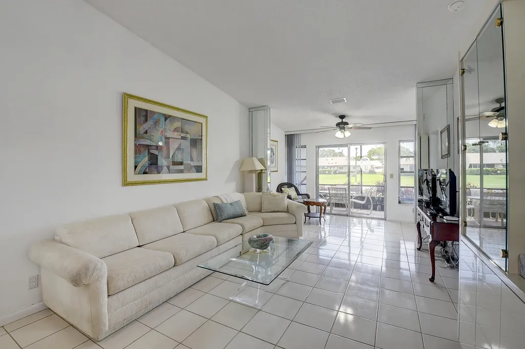 18756 Schooner Drive Boca Raton FL 33496