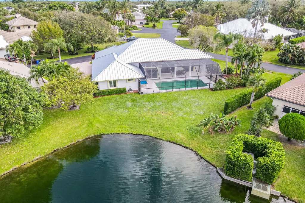 8120 SE Waterway Drive Hobe Sound FL 33455
