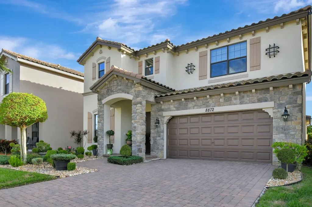 8872 Sandy Creek Way Lake Worth FL 33467