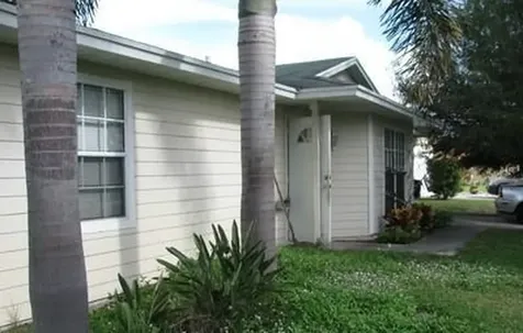 919 SW Gwendolen Terrace Port St Lucie FL 34953