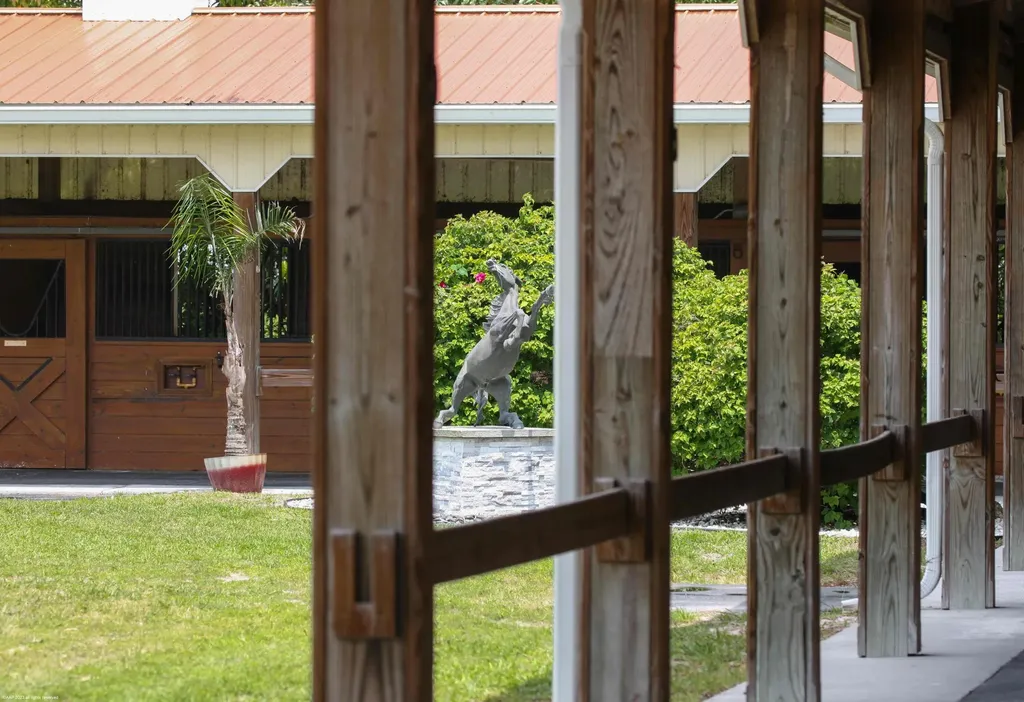 16559 Rustic Road Wellington FL 33470