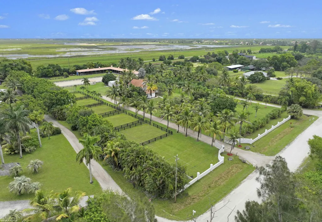 16559 Rustic Road Wellington FL 33470