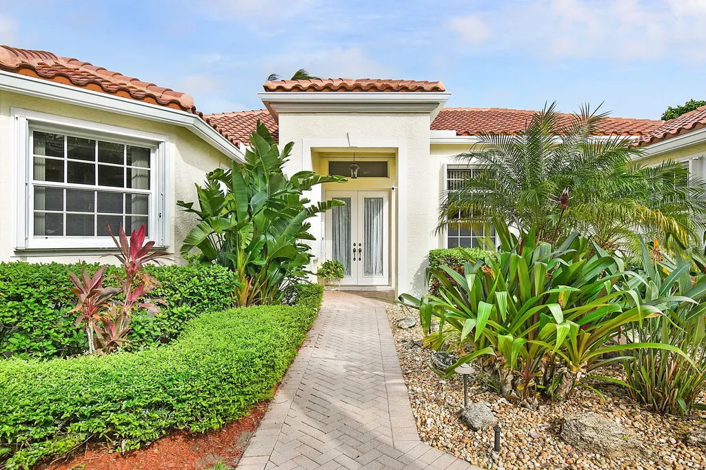 9907 SE Osprey Pointe Drive Hobe Sound FL 33455