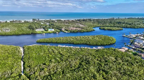 9907 SE Osprey Pointe Drive Hobe Sound FL 33455