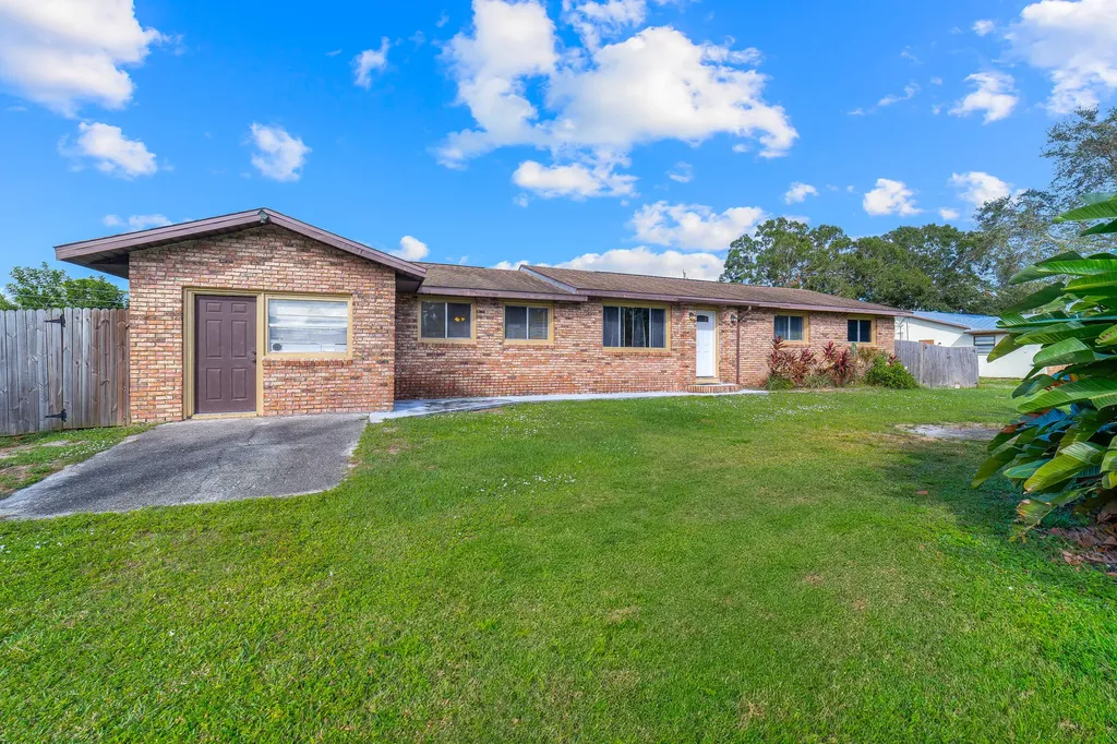 3426 1st Street SW Vero Beach FL 32968