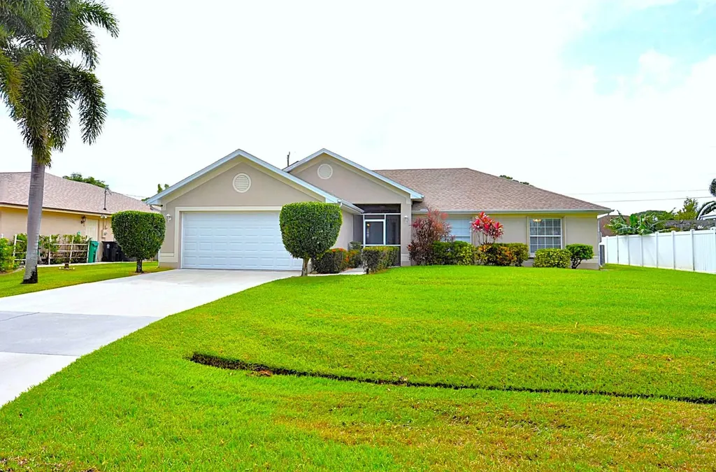 1866 SW Clambake Avenue Port St Lucie FL 34953
