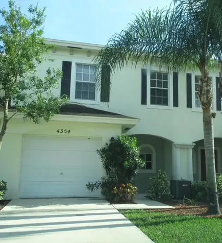 4354 Emerald Vista Lake Worth FL 33461