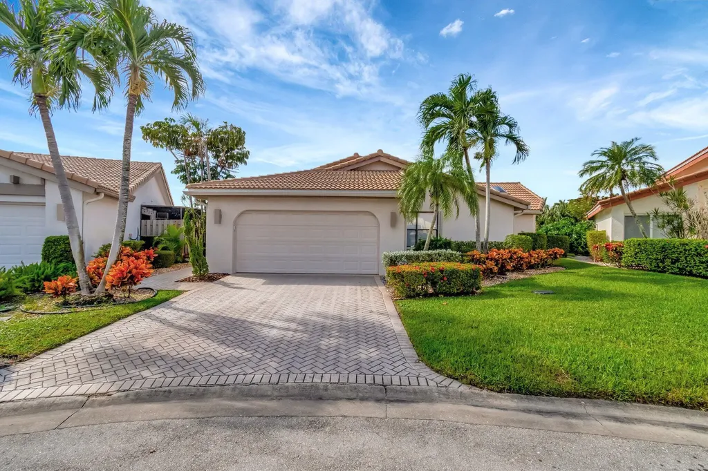 5775 Lakeview Mews Place Boynton Beach FL 33437