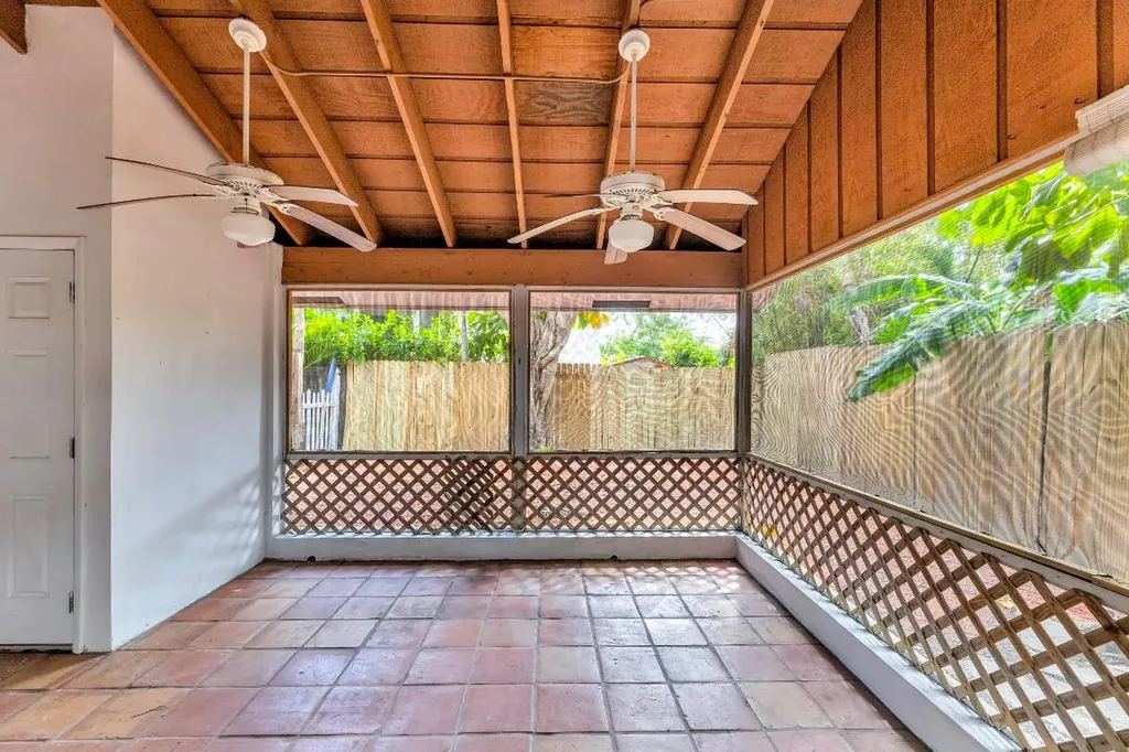 1912 NE 6th Street Deerfield Beach FL 33441
