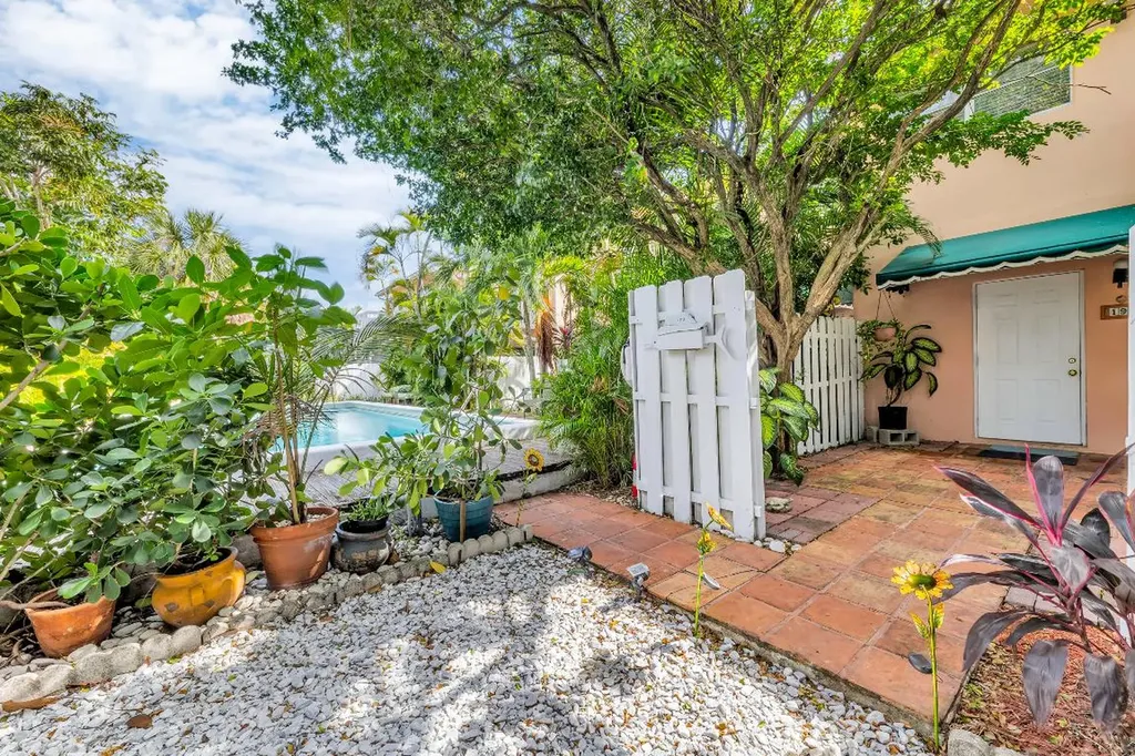 1912 NE 6th Street Deerfield Beach FL 33441