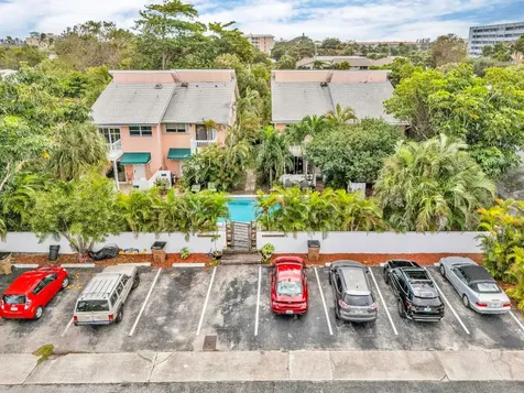 1912 NE 6th Street Deerfield Beach FL 33441