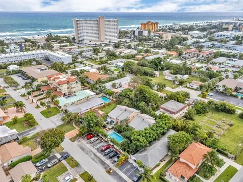 1912 NE 6th Street Deerfield Beach FL 33441