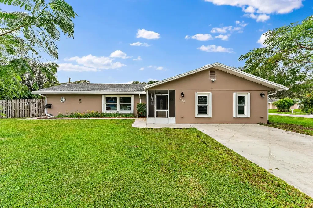 366 SE Galleon Lane Port St Lucie FL 34983