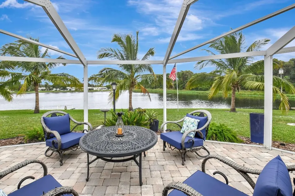 1102 Florentine Way Boynton Beach FL 33426